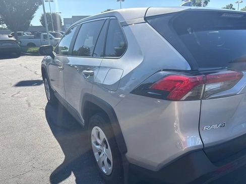 Used 2024 Toyota RAV4 LE FWD image 9
