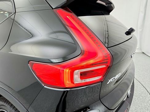 New 2026 Volvo XC40 B5 Ultra w/ Climate Package image 27