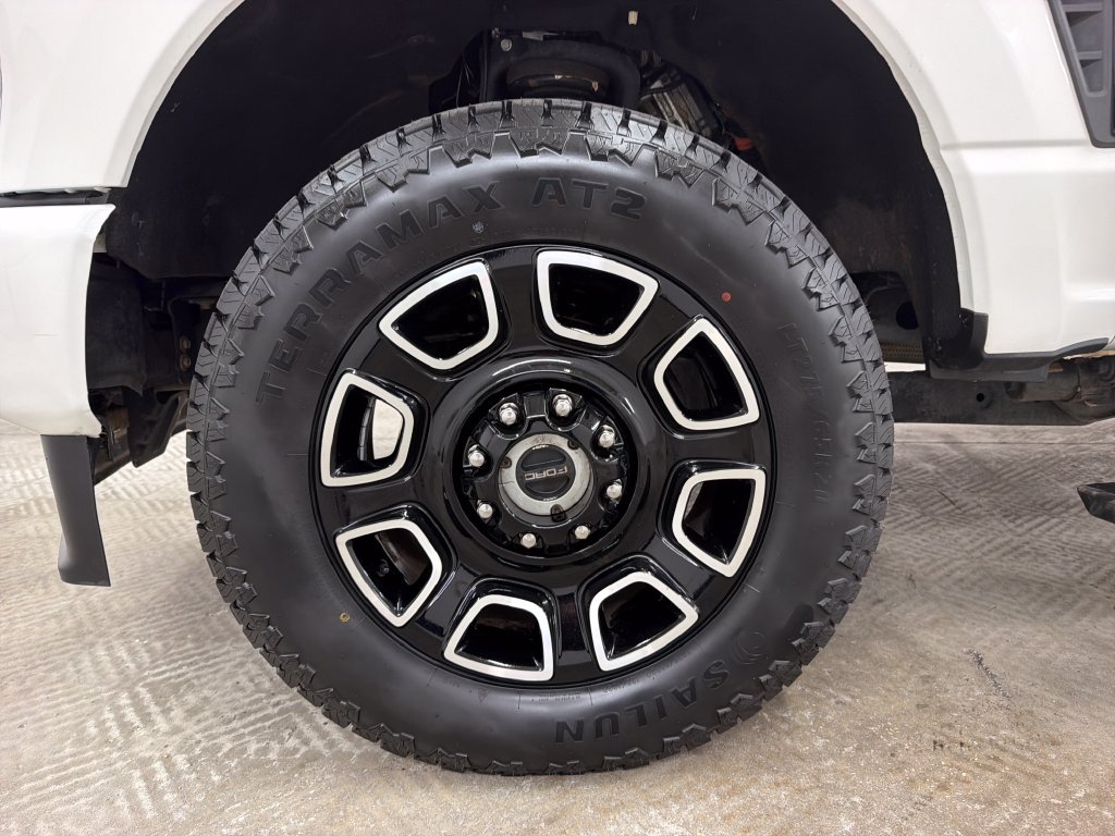 Certified 2025 Ford F350 Platinum AWD/4WD image 15