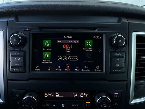 Used 2019 Nissan Titan SV w/ SV Convenience Package image 30