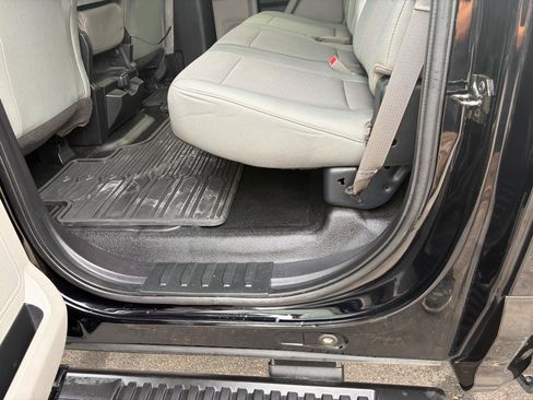 Used 2018 Ford F250 XL w/ Power Equipment Group AWD/4WD image 39