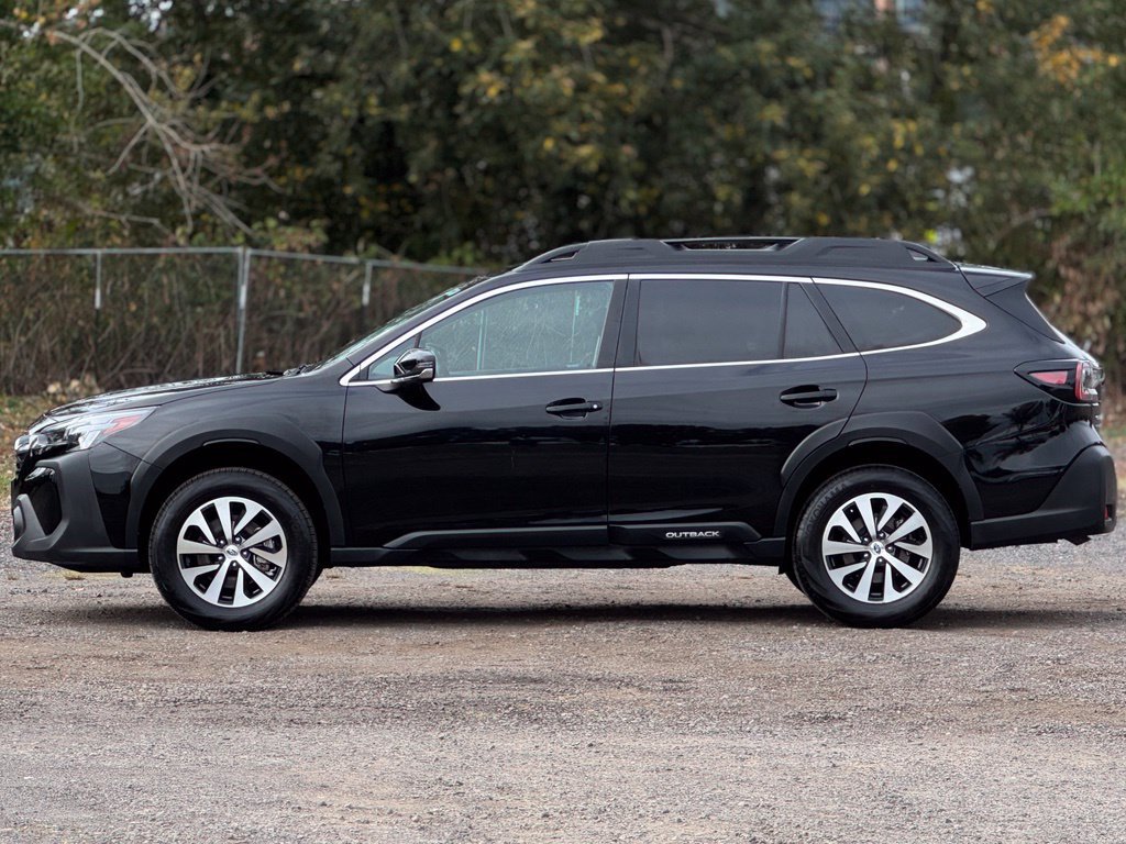 Certified 2023 Subaru Outback Premium AWD/4WD image 4