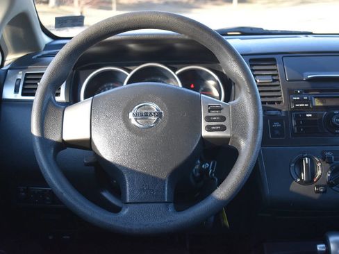 Used 2011 Nissan Versa 1.8 S w/ PWR Plus Pkg image 19