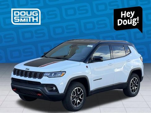 New 2026 Jeep Compass Trailhawk image 2