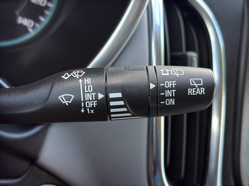 Used 2024 Chevrolet Equinox LS FWD image 18