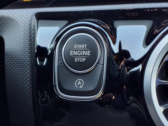 Used 2025 Mercedes-Benz CLA 250 image 15