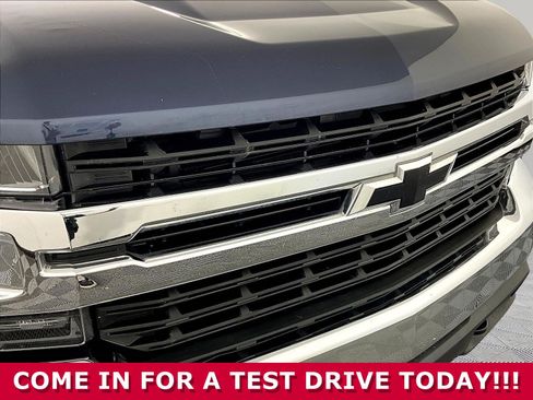 Used 2022 Chevrolet Silverado 1500 LT w/ LPO, Dark Essentials Package AWD/4WD image 28