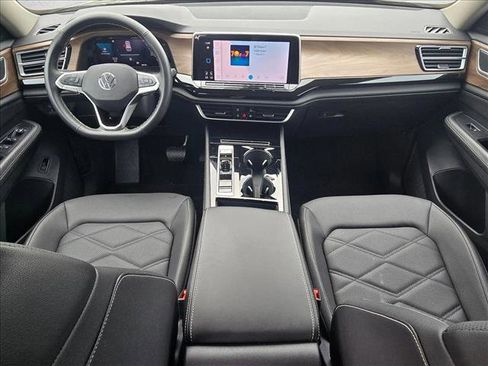 Used 2026 Volkswagen Atlas SE AWD/4WD image 15