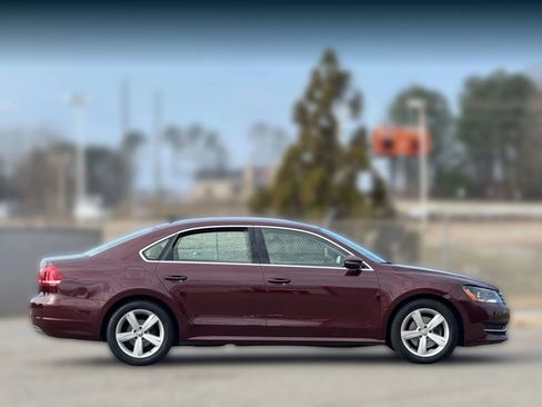 Used 2012 Volkswagen Passat 2.5 SE image 7