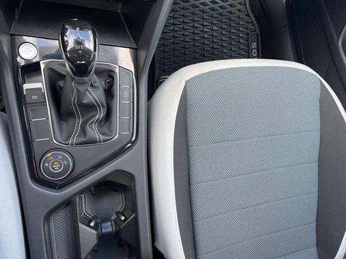 Used 2025 Volkswagen Taos S image 15