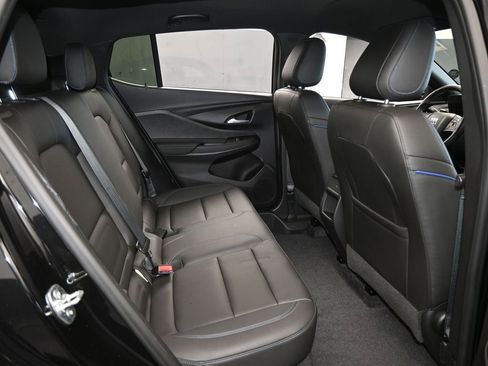 Used 2025 Buick Envista Sport Touring w/ Convenience II Package image 38