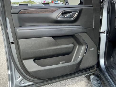 Used 2022 Chevrolet Tahoe Z71 w/ Z71 Off-Road Package image 21