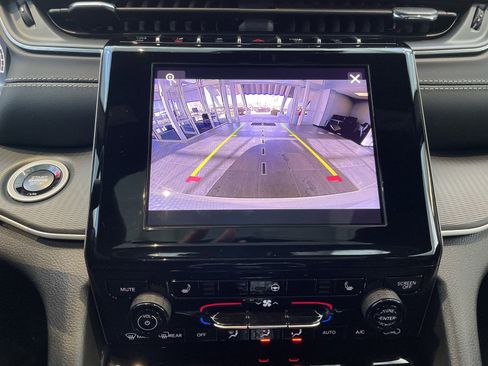 Certified 2025 Jeep Grand Cherokee L Altitude image 25