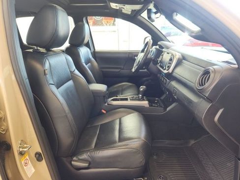 Certified 2020 Toyota Tacoma Limited AWD/4WD image 22