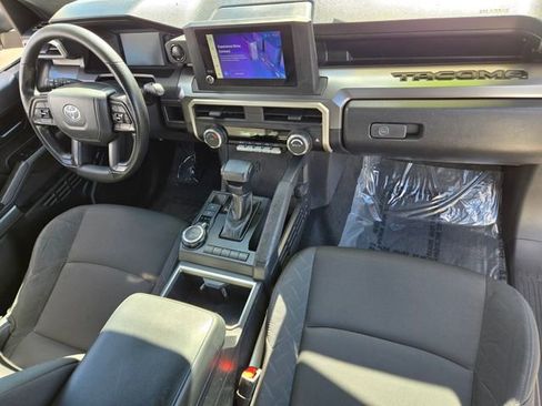 Certified 2025 Toyota Tacoma SR5 image 17