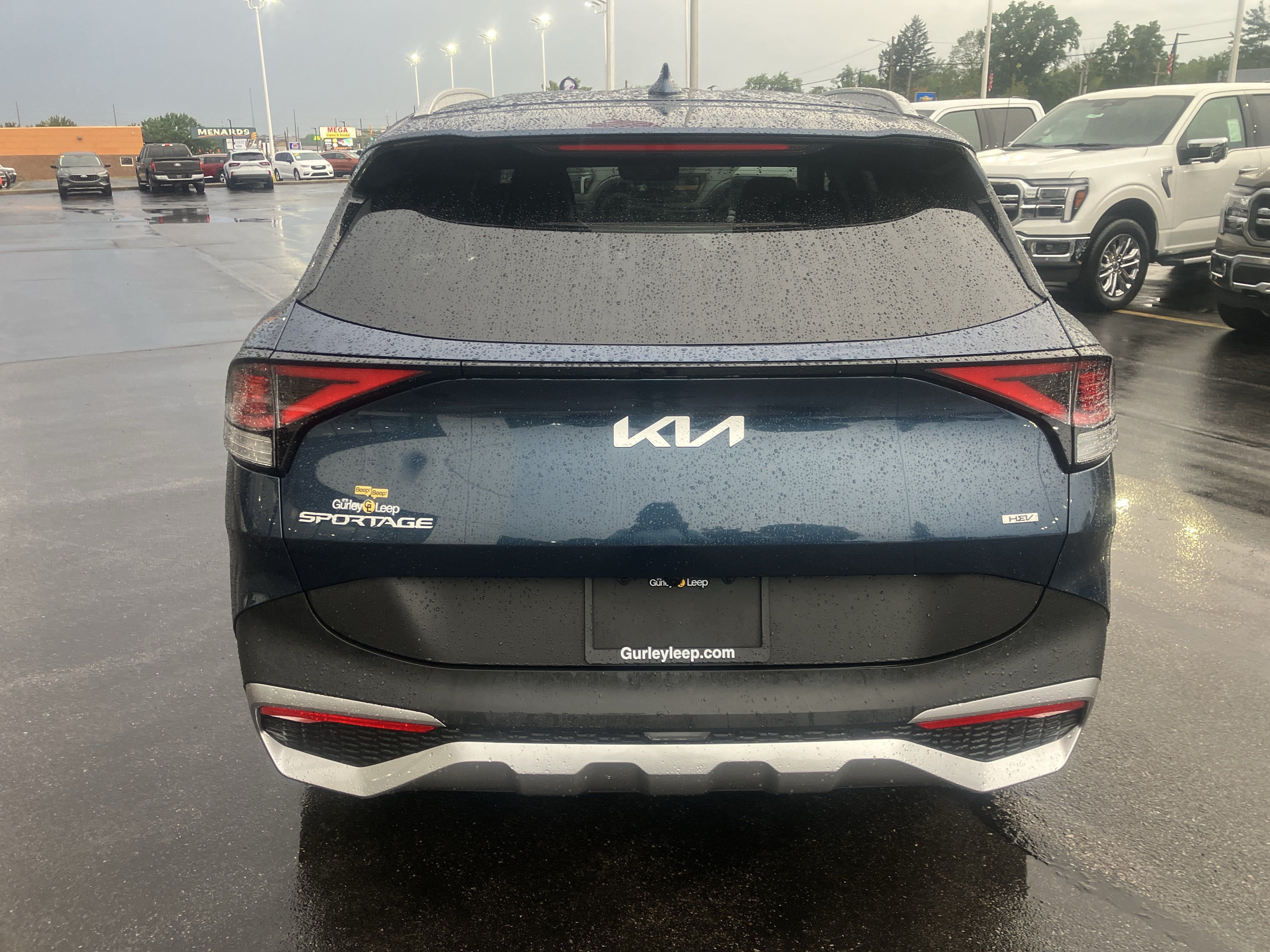 Used 2025 Kia Sportage EX AWD/4WD image 6