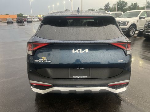 Used 2025 Kia Sportage EX AWD/4WD image 6