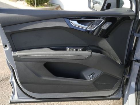 Used 2024 Audi Q4 e-tron Premium Plus w/ Premium Plus image 22