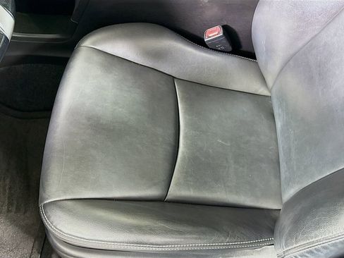 Used 2016 Toyota Prius V Four image 17