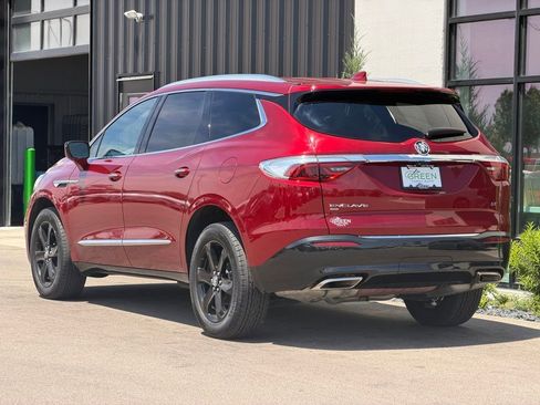 Used 2024 Buick Enclave Essence w/ Sport Touring Edition AWD/4WD image 3