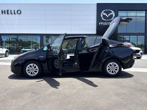 Used 2018 Toyota Prius One w/ Carpet Mat Package FWD image 28