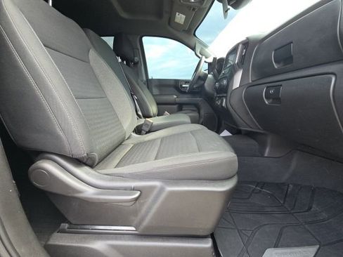 Used 2022 Chevrolet Silverado 1500 Custom image 18