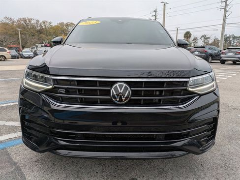 Used 2023 Volkswagen Tiguan SE R-Line image 9