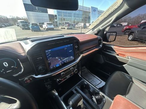 Used 2022 Ford F150 Lariat image 12