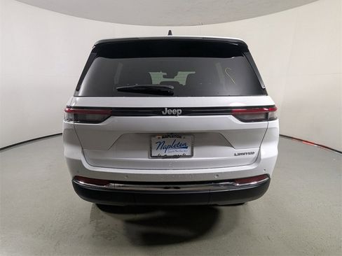 New 2025 Jeep Grand Cherokee Limited image 6