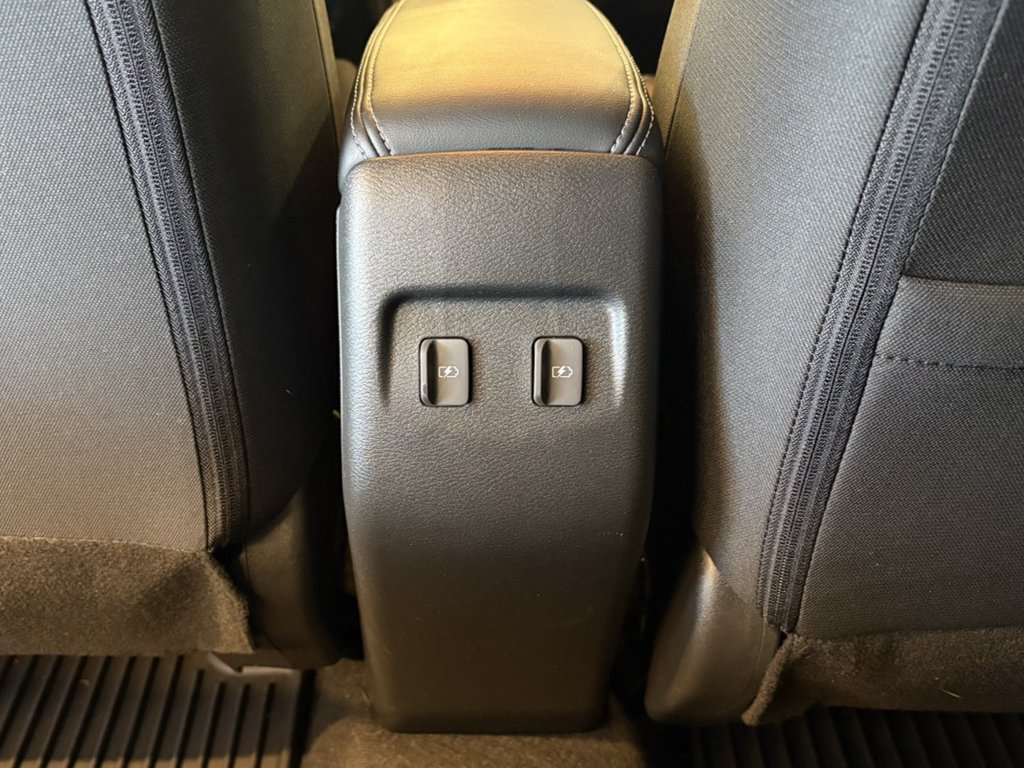 Used 2021 Nissan Kicks SR FWD image 27