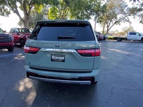 Used 2023 Toyota Sequoia Limited image 43