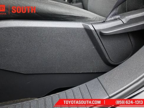 Used 2017 Jeep Compass Sport w/ Power Value Group FWD image 18