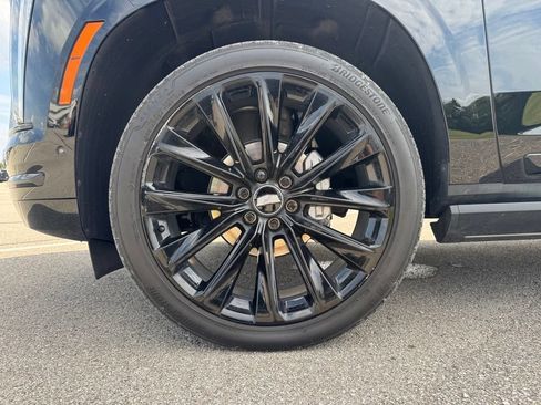 Certified 2025 Cadillac Escalade Sport Platinum w/ LPO, ONYX Package AWD/4WD image 15