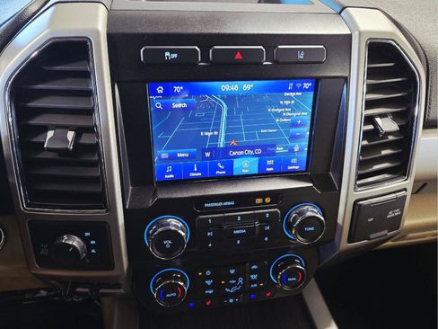 Used 2020 Ford F250 Lariat w/ Lariat Ultimate Package AWD/4WD image 38