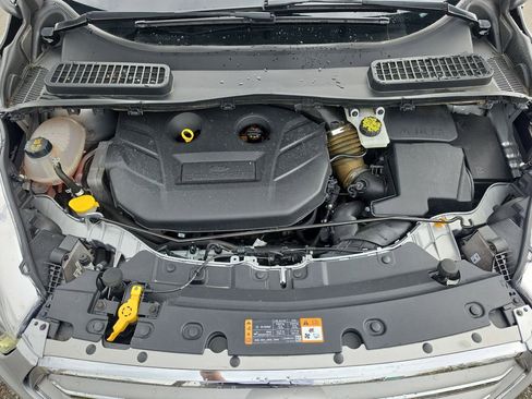 Used 2019 Ford Escape Titanium image 32