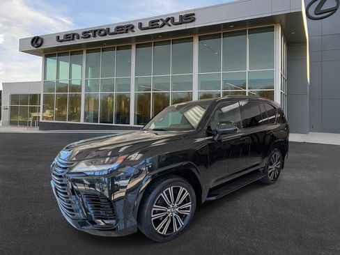Used 2024 Lexus LX 600 4WD w/ Appearance Package image 7
