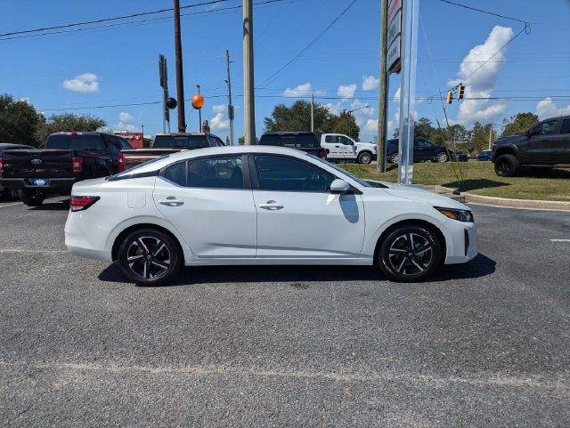 Used 2025 Nissan Sentra SV w/ All-Weather Package FWD image 4