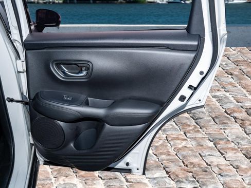 Certified 2024 Honda HR-V LX image 13