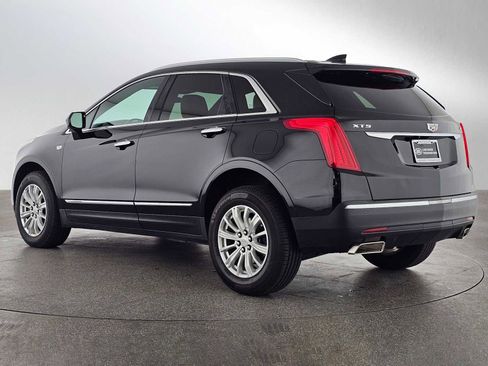 Used 2019 Cadillac XT5 FWD image 3