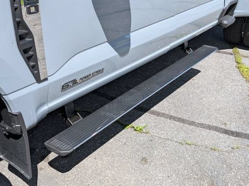 New 2026 Ford F350 4x4 Crew Cab DRW Super Duty image 7