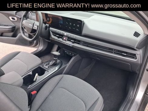 Used 2025 Kia K4 FWD image 32