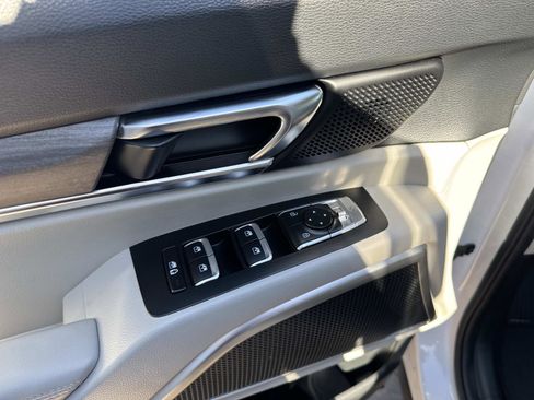 Used 2022 Kia Telluride EX w/ EX Premium Package image 19