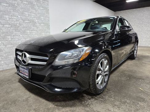 Used 2017 Mercedes-Benz C 300 4MATIC Sedan image 5