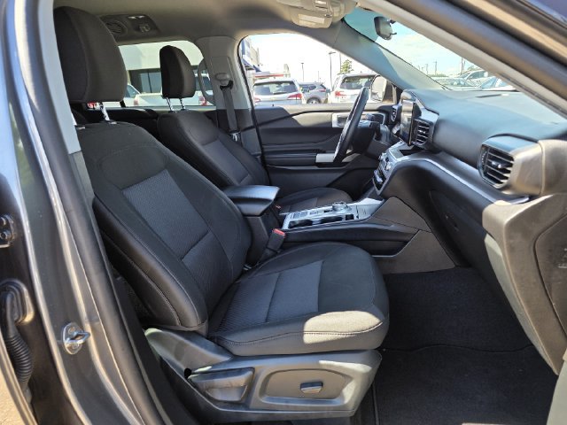 Used 2023 Ford Explorer XLT RWD image 28