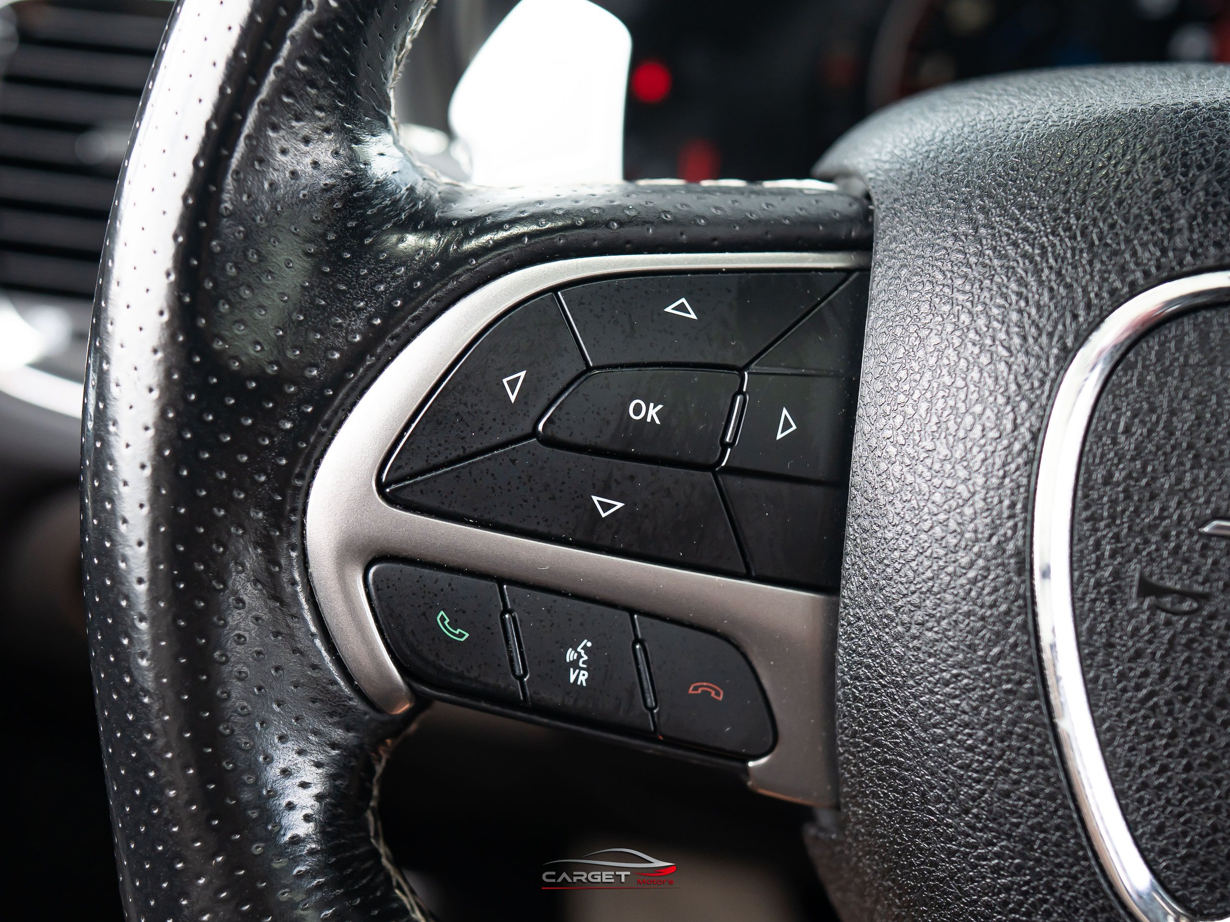 Used 2018 Dodge Durango SRT AWD/4WD image 26