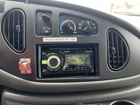 Used 2008 Ford E-350 and Econoline 350 Super Duty image 23