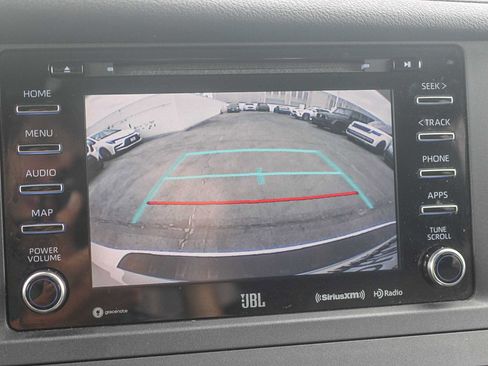 Used 2020 Toyota Sienna SE w/ SE Preferred Package FWD image 25