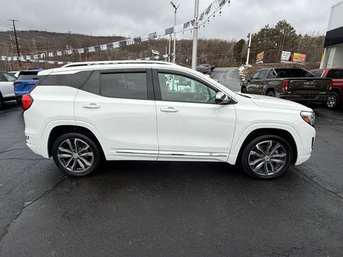 Used 2019 GMC Terrain Denali image 6