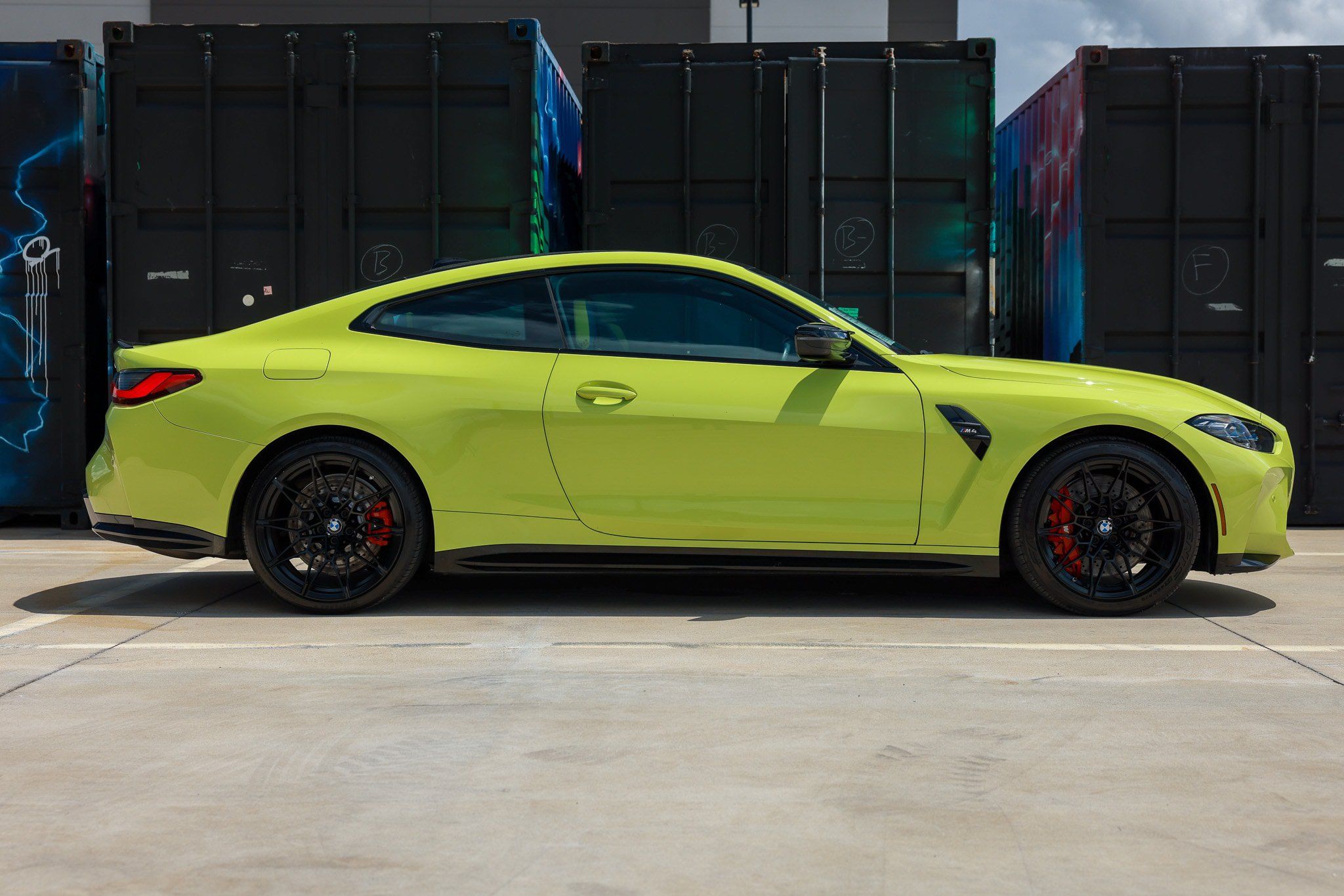 Used 2021 BMW M4 Coupe w/ Executive Package RWD image 17