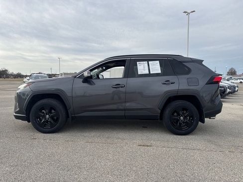 Used 2022 Toyota RAV4 XLE image 2